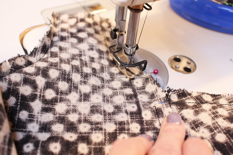 Sewing a Knot Bag